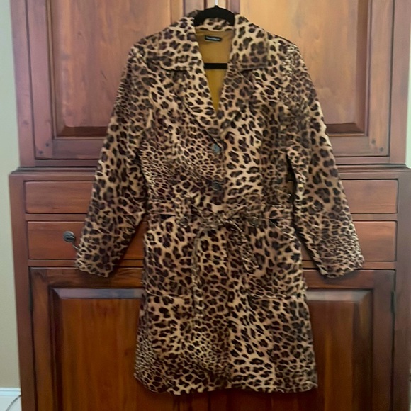 bentley a. Jackets & Blazers - Bentley a. cheetah print Knee length coat, size large